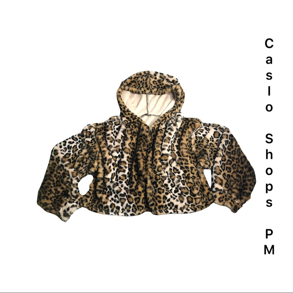 FashionNova “Don’t Furget Me” Plush Leopard Print Cropped Hoodie